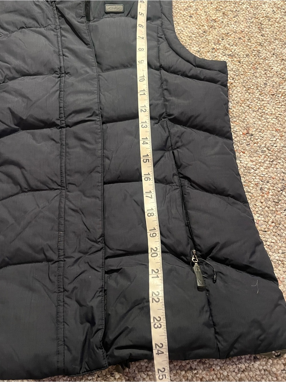 Oakley Black Quilted Puffer Vest for Women - Picture 7 of 8